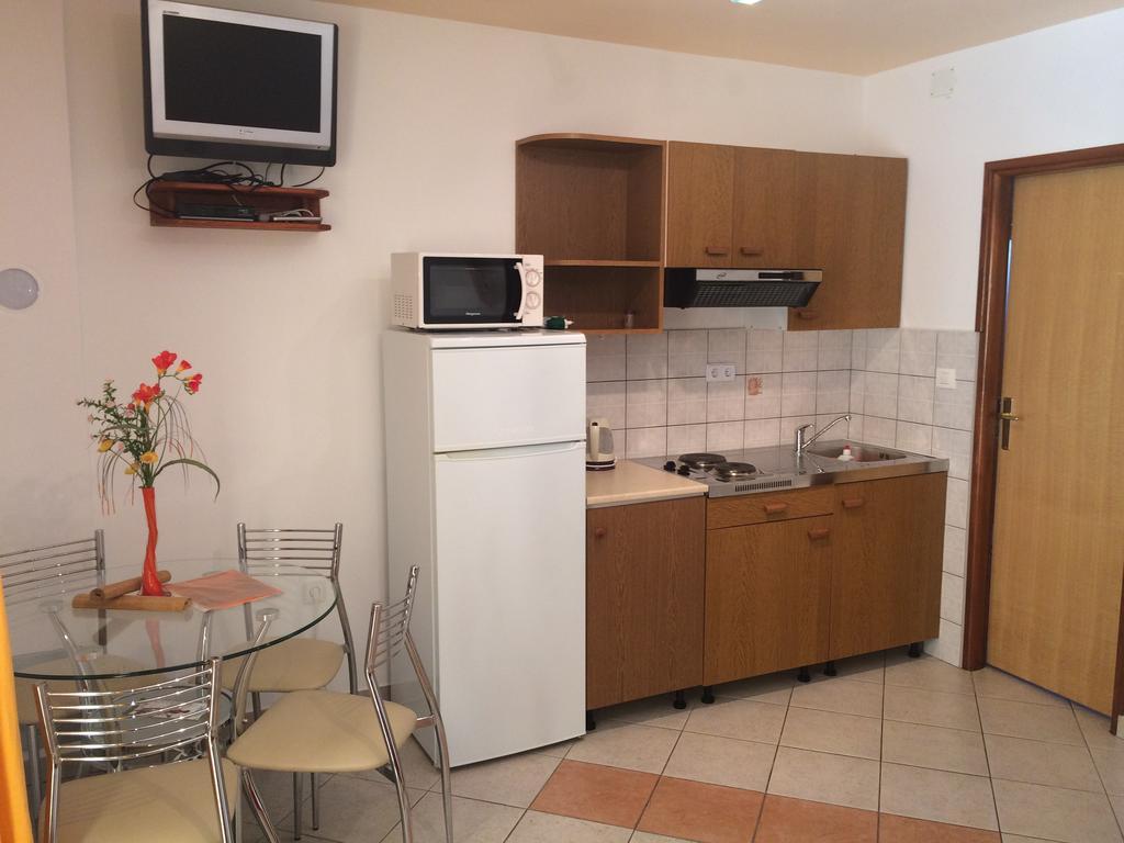 נובי ווינודולסקי Apartment Kolundzic חדר תמונה