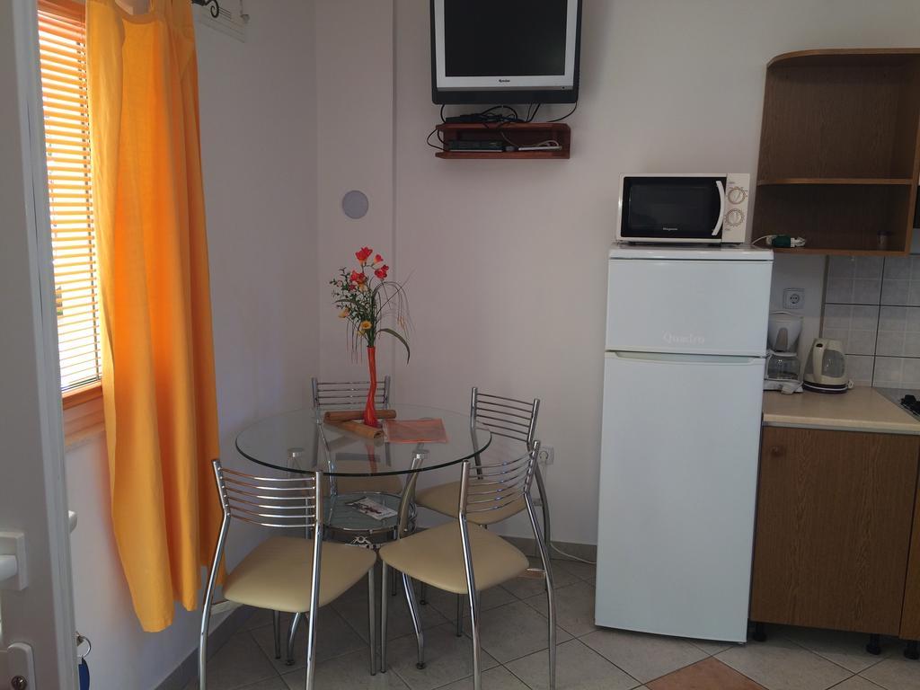 נובי ווינודולסקי Apartment Kolundzic חדר תמונה