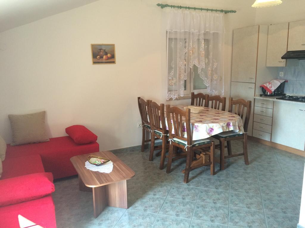 נובי ווינודולסקי Apartment Kolundzic חדר תמונה